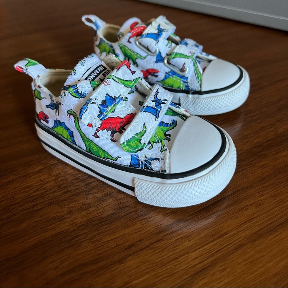 LIKE NEW without tags/box • Converse Dinosaurs/White